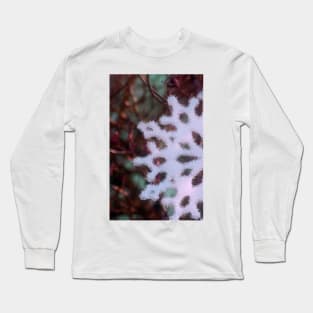 Christmas snowflake in red and green Long Sleeve T-Shirt